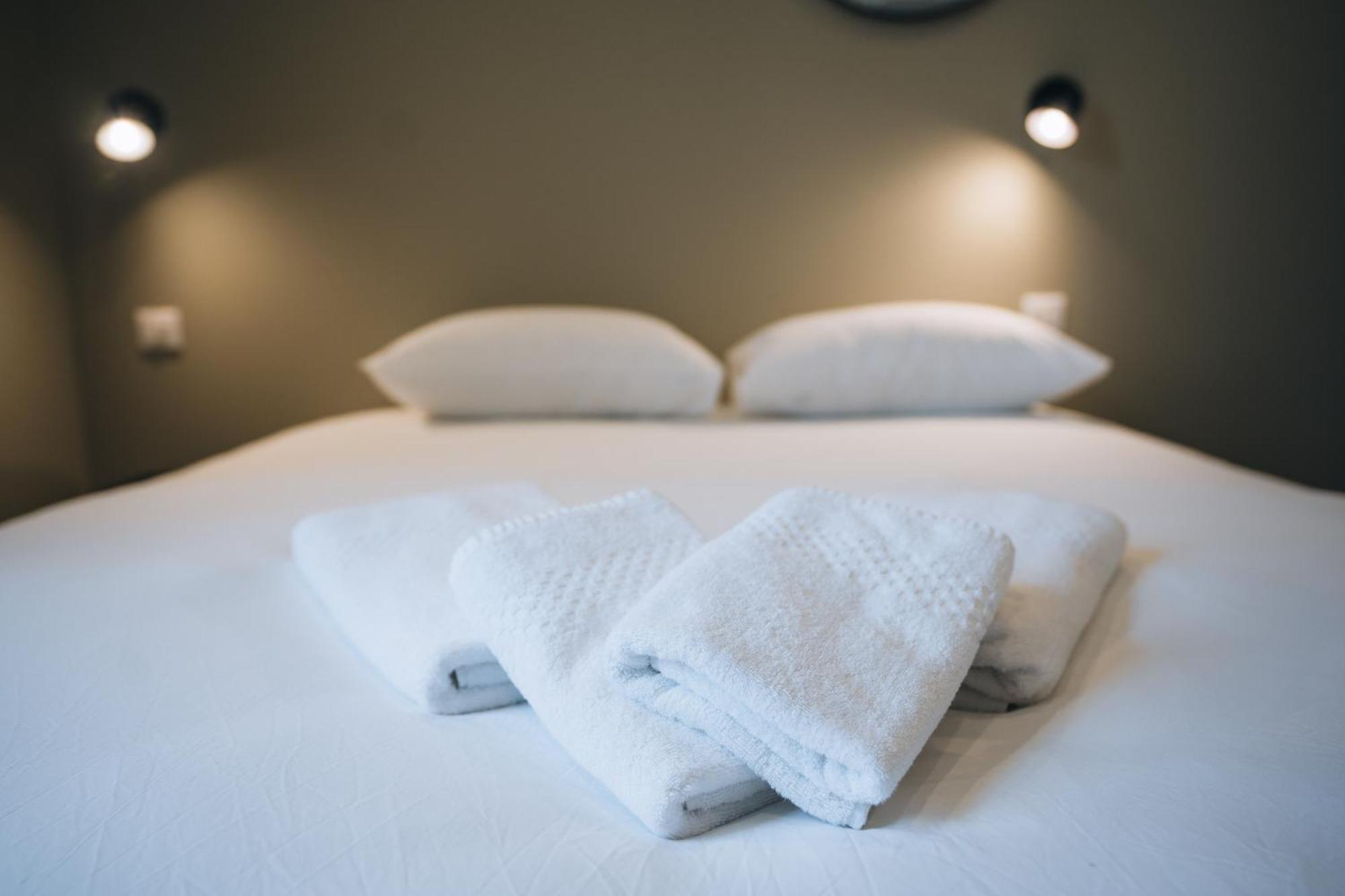 La Marjolaine - Demeure D'Hotes - Service Para-Hoteiier - Premium Шатору Экстерьер фото